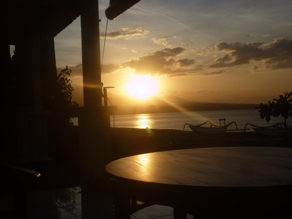 Tambun Sari Beach Homestay Amed  Exterior photo